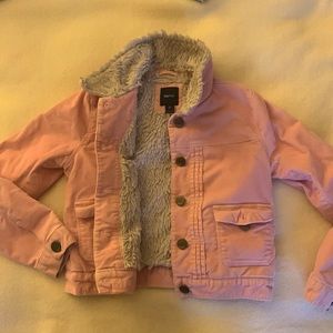 📌DONATED GAP Kids Corduroy “fur” lined jacket.
